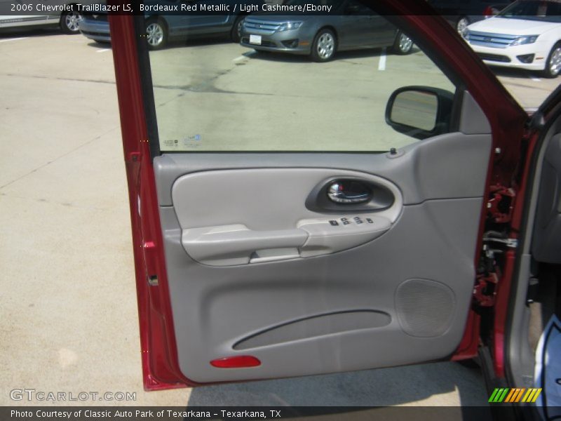Bordeaux Red Metallic / Light Cashmere/Ebony 2006 Chevrolet TrailBlazer LS
