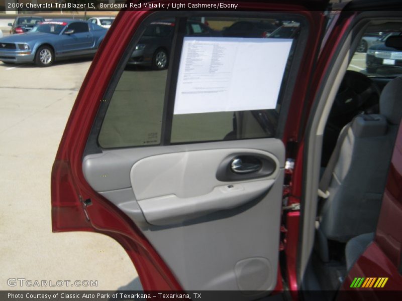 Bordeaux Red Metallic / Light Cashmere/Ebony 2006 Chevrolet TrailBlazer LS