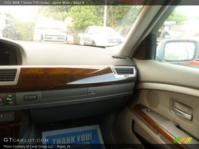 Alpine White / Beige III 2002 BMW 7 Series 745i Sedan