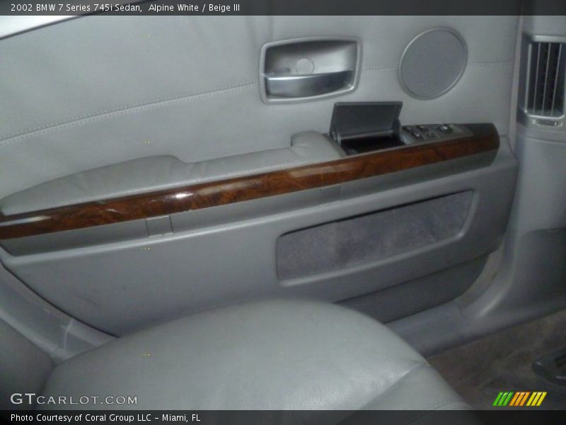 Alpine White / Beige III 2002 BMW 7 Series 745i Sedan