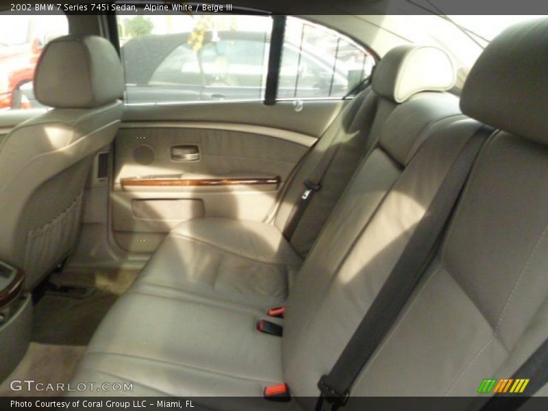 Alpine White / Beige III 2002 BMW 7 Series 745i Sedan