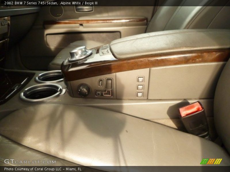 Alpine White / Beige III 2002 BMW 7 Series 745i Sedan