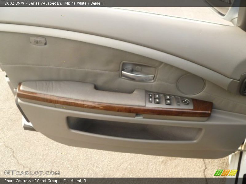 Alpine White / Beige III 2002 BMW 7 Series 745i Sedan