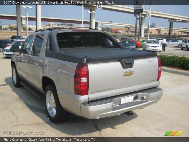 Silver Birch Metallic / Dark Titanium/Light Titanium 2007 Chevrolet Avalanche LTZ
