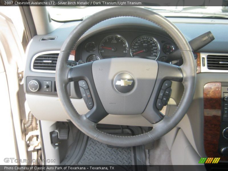  2007 Avalanche LTZ Steering Wheel