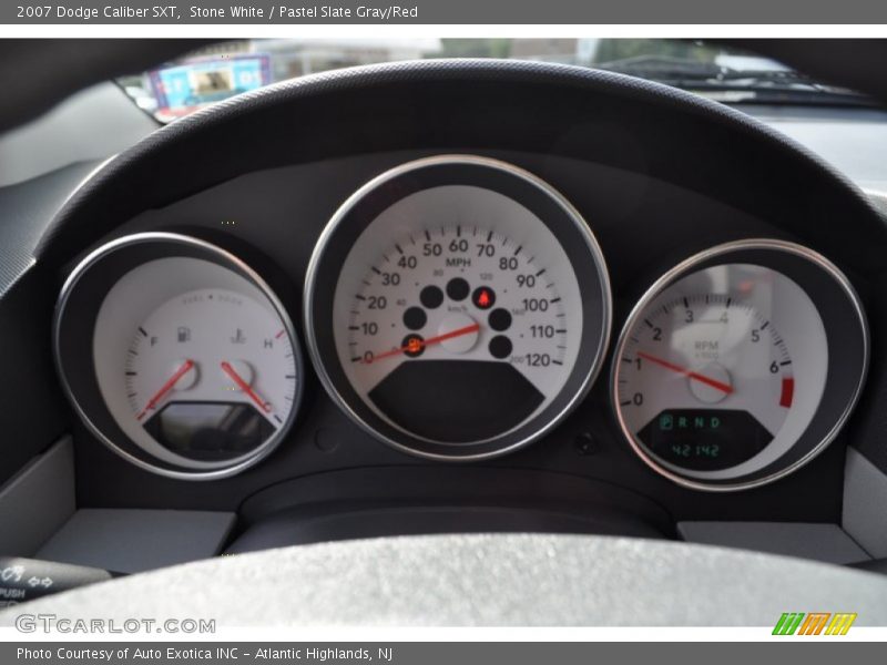 Stone White / Pastel Slate Gray/Red 2007 Dodge Caliber SXT