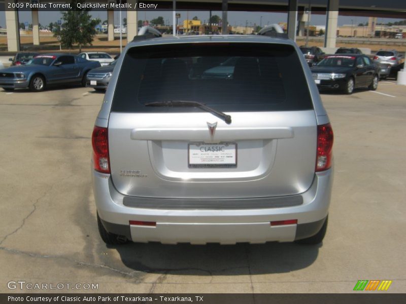 Quicksilver Metallic / Ebony 2009 Pontiac Torrent