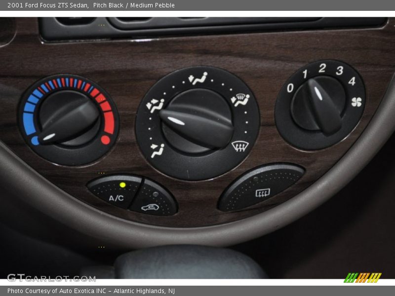 Controls of 2001 Focus ZTS Sedan