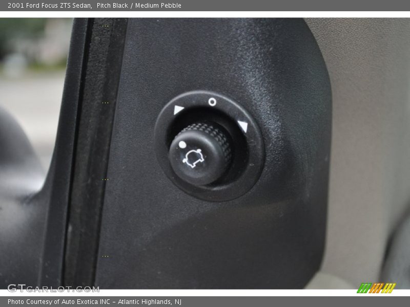 Controls of 2001 Focus ZTS Sedan