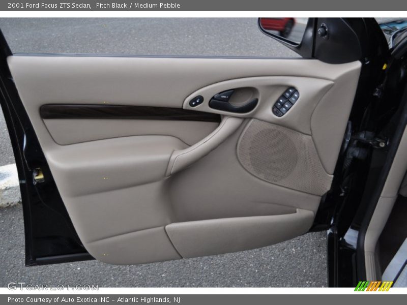 Door Panel of 2001 Focus ZTS Sedan