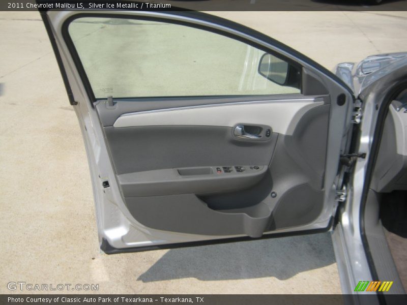 Silver Ice Metallic / Titanium 2011 Chevrolet Malibu LS