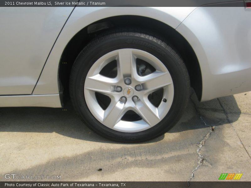Silver Ice Metallic / Titanium 2011 Chevrolet Malibu LS
