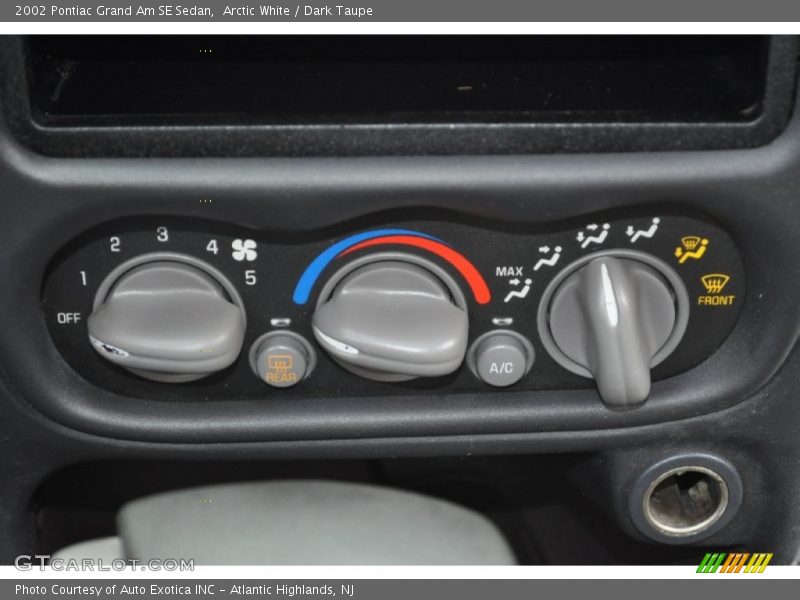 Controls of 2002 Grand Am SE Sedan