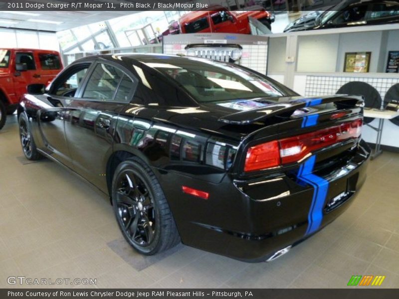 Pitch Black / Black/Mopar Blue 2011 Dodge Charger R/T Mopar '11