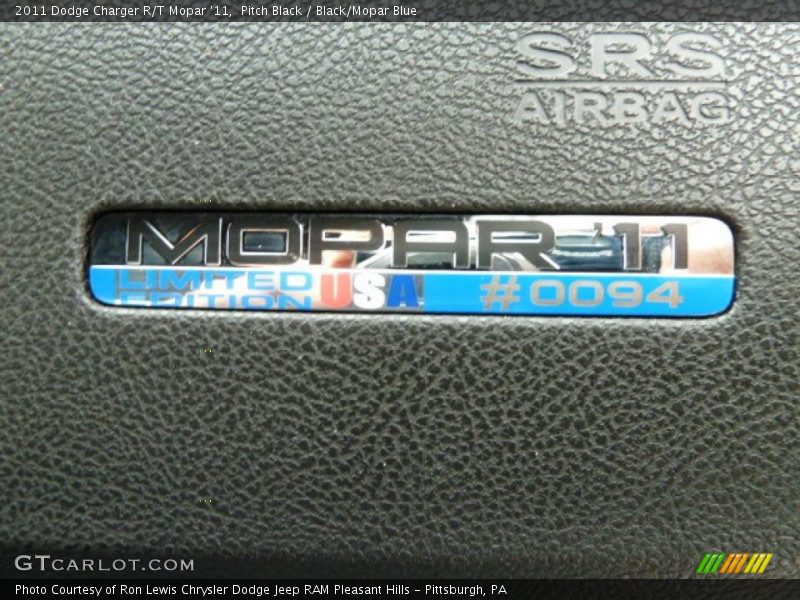  2011 Charger R/T Mopar '11 Logo