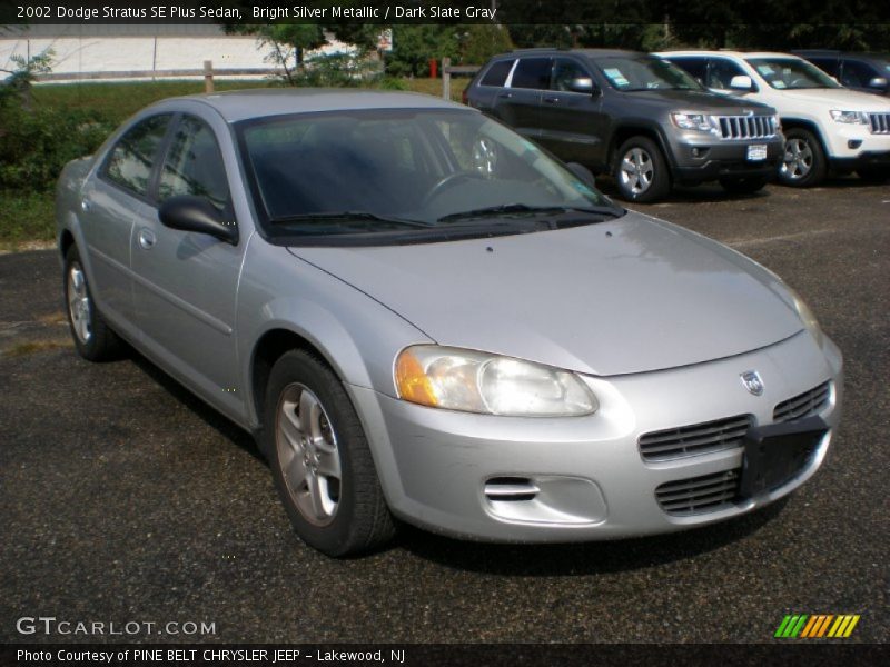 Bright Silver Metallic / Dark Slate Gray 2002 Dodge Stratus SE Plus Sedan