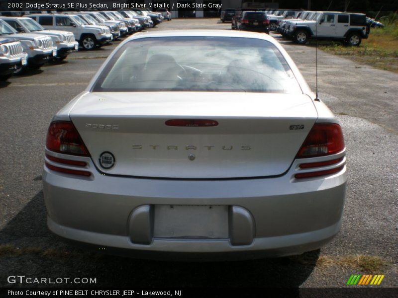 Bright Silver Metallic / Dark Slate Gray 2002 Dodge Stratus SE Plus Sedan