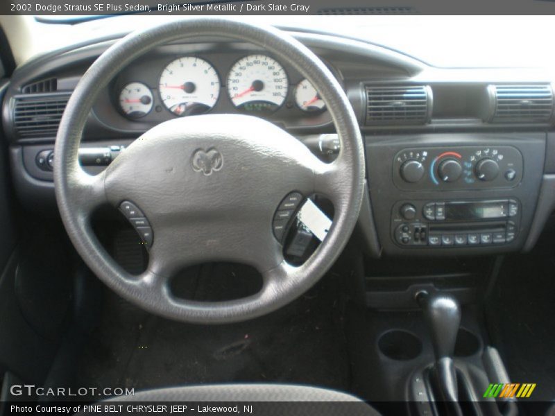 Dashboard of 2002 Stratus SE Plus Sedan