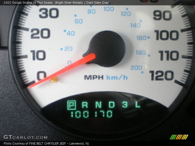 Bright Silver Metallic / Dark Slate Gray 2002 Dodge Stratus SE Plus Sedan
