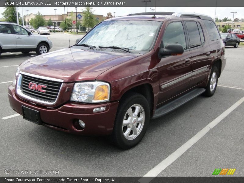 Front 3/4 View of 2004 Envoy XUV SLE
