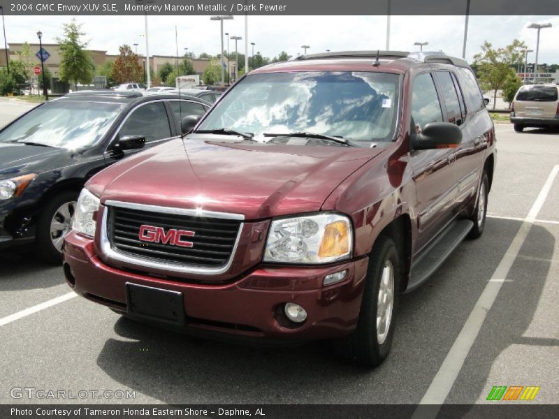 Front 3/4 View of 2004 Envoy XUV SLE