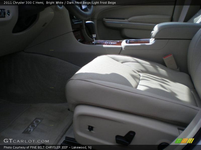 Bright White / Dark Frost Beige/Light Frost Beige 2011 Chrysler 300 C Hemi