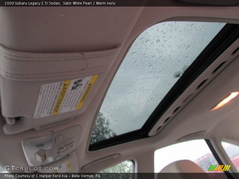 Satin White Pearl / Warm Ivory 2009 Subaru Legacy 2.5i Sedan