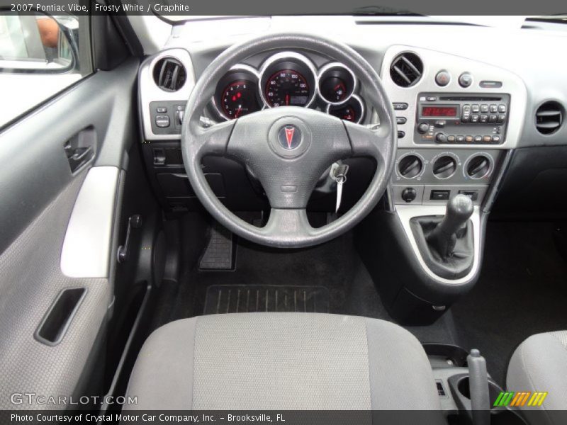 Frosty White / Graphite 2007 Pontiac Vibe