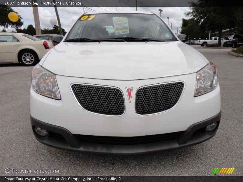 Frosty White / Graphite 2007 Pontiac Vibe