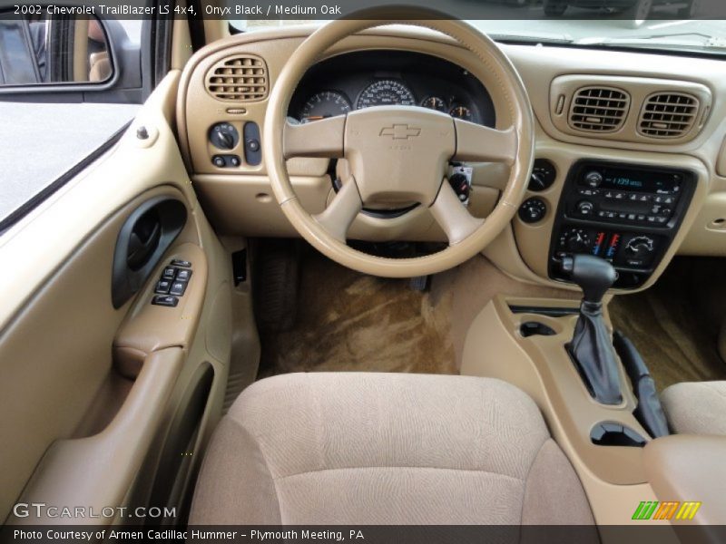 Onyx Black / Medium Oak 2002 Chevrolet TrailBlazer LS 4x4