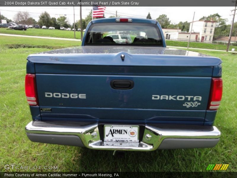 Atlantic Blue Pearl / Dark Slate Gray 2004 Dodge Dakota SXT Quad Cab 4x4