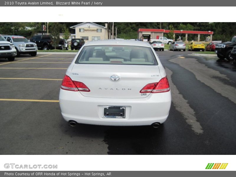 Blizzard White Pearl / Ivory 2010 Toyota Avalon Limited