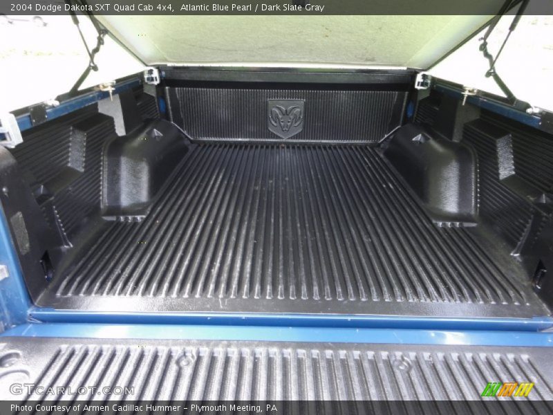 Atlantic Blue Pearl / Dark Slate Gray 2004 Dodge Dakota SXT Quad Cab 4x4