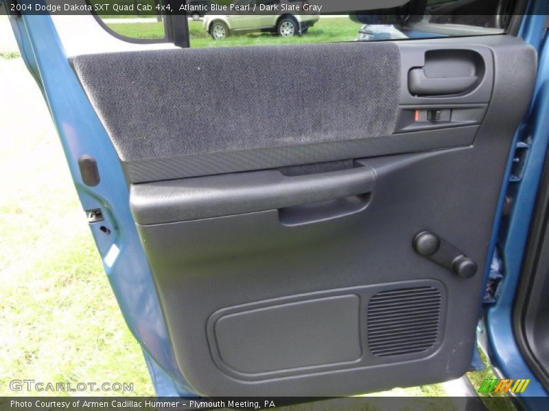Atlantic Blue Pearl / Dark Slate Gray 2004 Dodge Dakota SXT Quad Cab 4x4