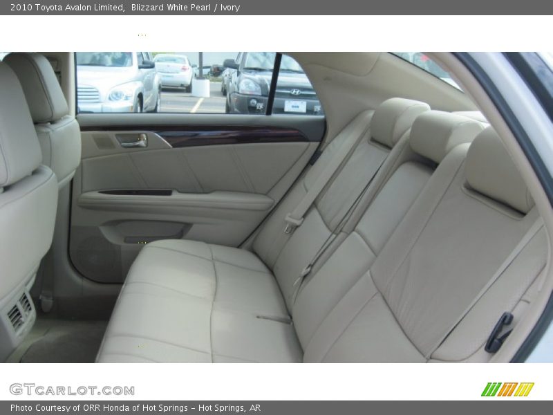 Blizzard White Pearl / Ivory 2010 Toyota Avalon Limited