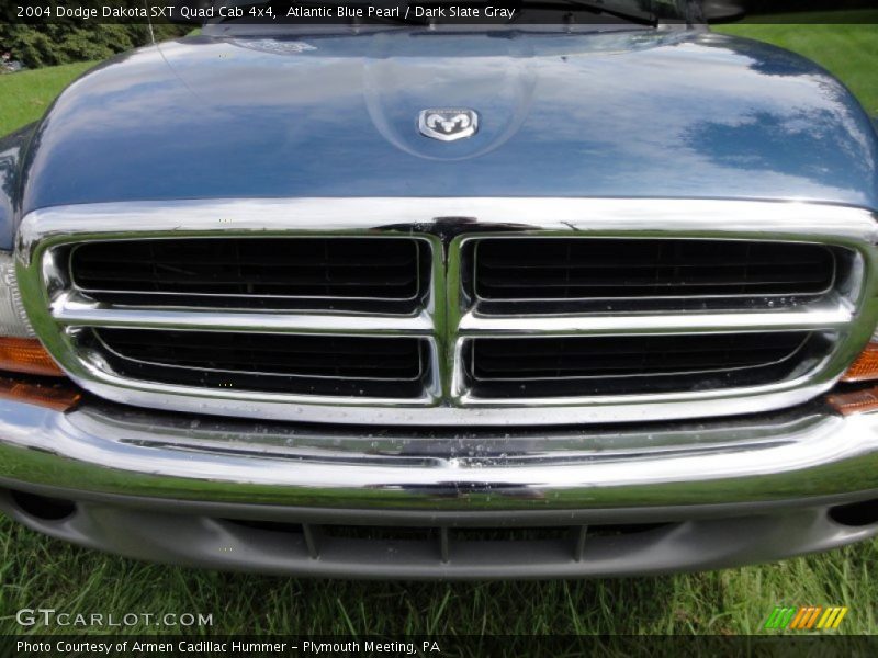 Atlantic Blue Pearl / Dark Slate Gray 2004 Dodge Dakota SXT Quad Cab 4x4