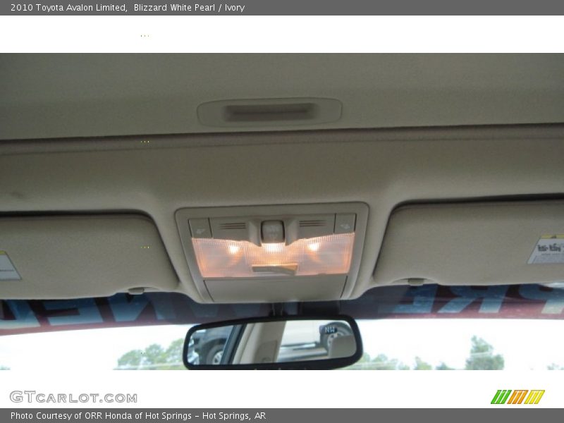 Blizzard White Pearl / Ivory 2010 Toyota Avalon Limited
