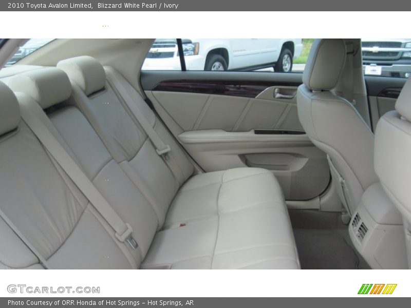 Blizzard White Pearl / Ivory 2010 Toyota Avalon Limited