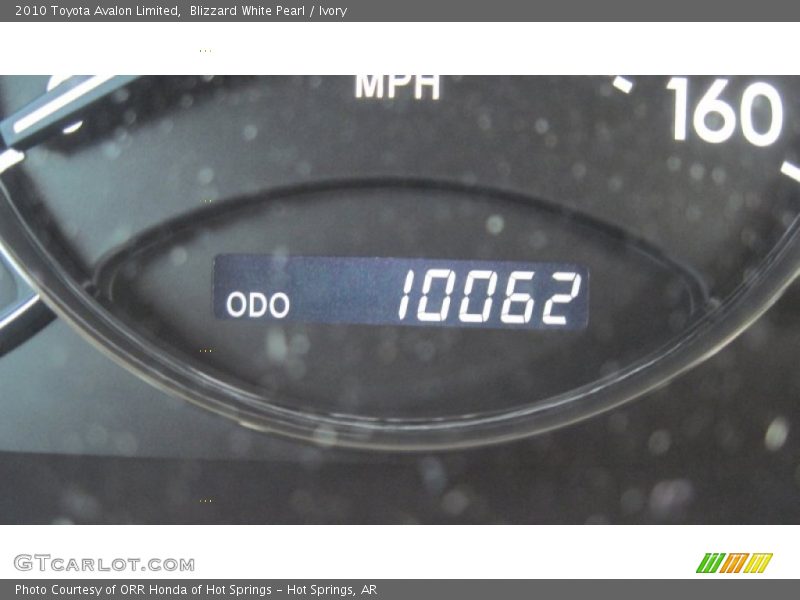 Blizzard White Pearl / Ivory 2010 Toyota Avalon Limited