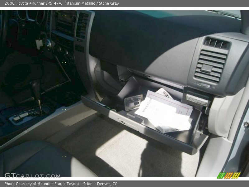 Titanium Metallic / Stone Gray 2006 Toyota 4Runner SR5 4x4
