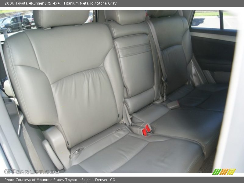 Titanium Metallic / Stone Gray 2006 Toyota 4Runner SR5 4x4