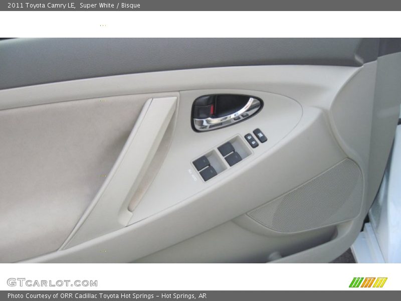 Super White / Bisque 2011 Toyota Camry LE