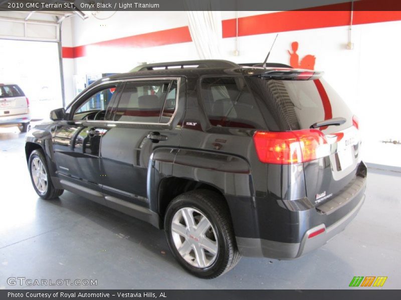 Onyx Black / Light Titanium 2010 GMC Terrain SLT