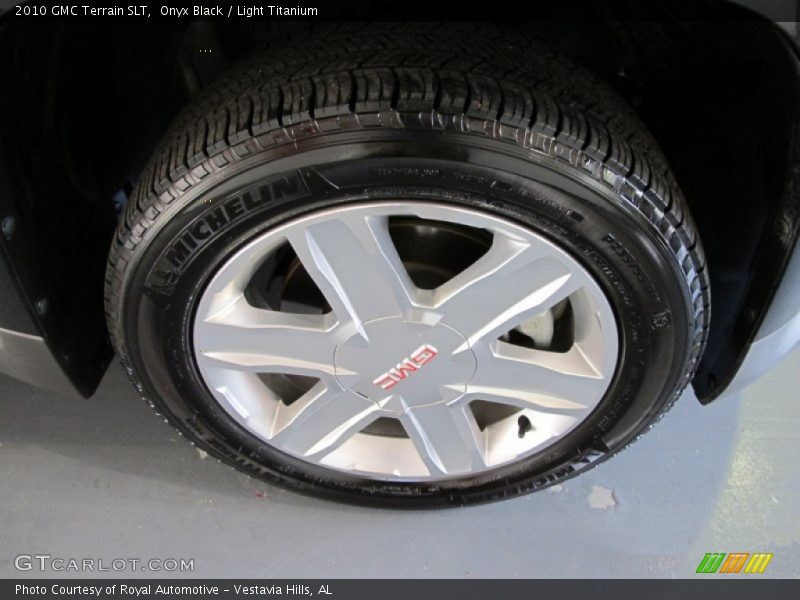 Onyx Black / Light Titanium 2010 GMC Terrain SLT