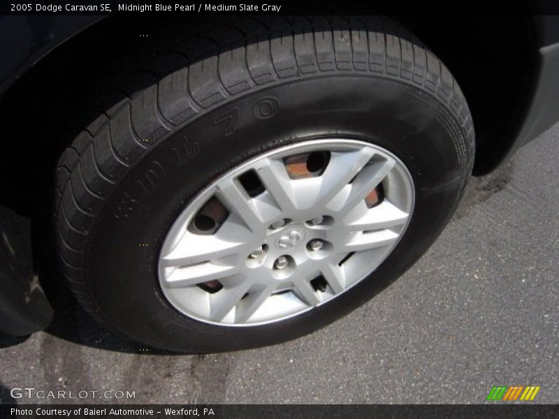 Midnight Blue Pearl / Medium Slate Gray 2005 Dodge Caravan SE
