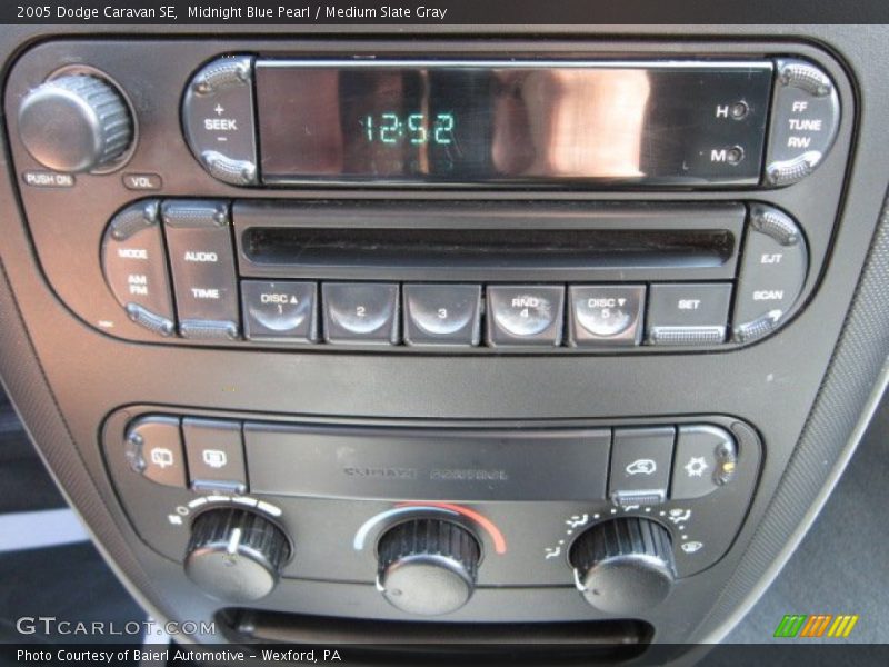 Midnight Blue Pearl / Medium Slate Gray 2005 Dodge Caravan SE