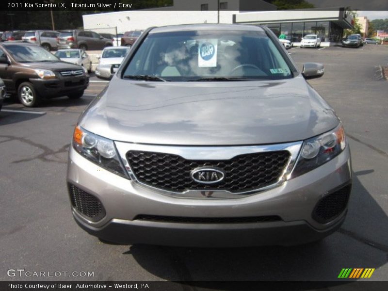 Titanium Silver / Gray 2011 Kia Sorento LX