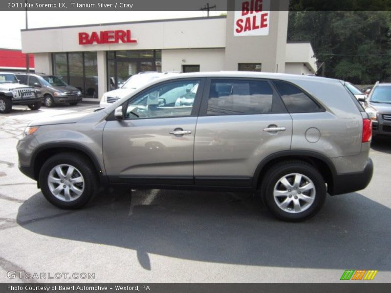 Titanium Silver / Gray 2011 Kia Sorento LX