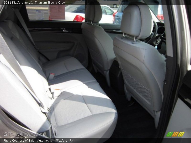 Titanium Silver / Gray 2011 Kia Sorento LX