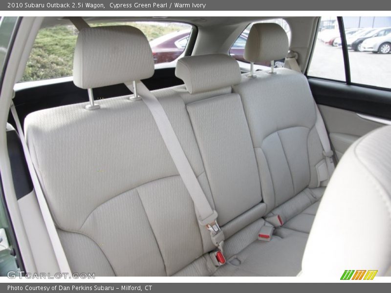  2010 Outback 2.5i Wagon Warm Ivory Interior